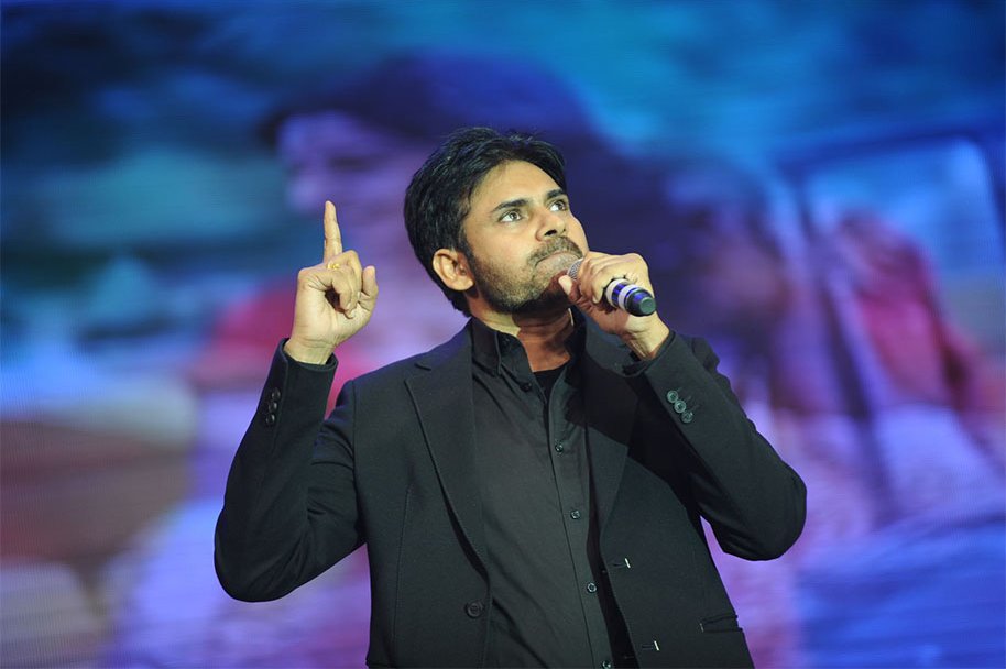 Attarintiki-Daredi-Thank-You-Meeting